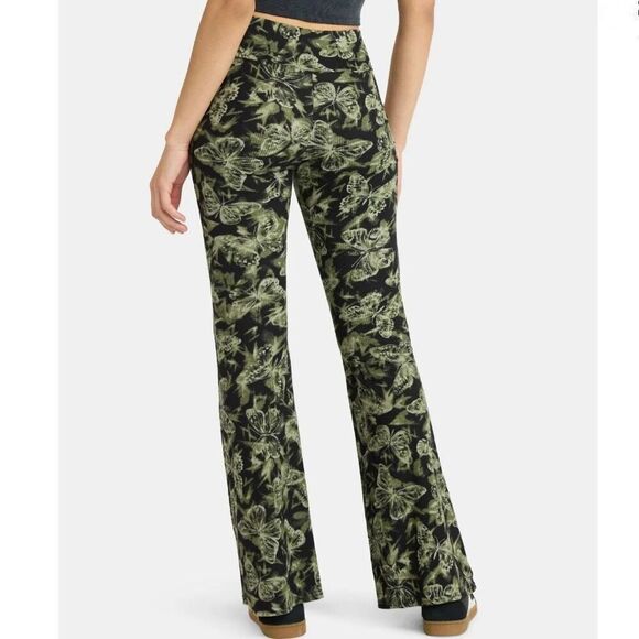 No Boundaries Pants - NWT 90s style butterfly ribbed flared leggings size M